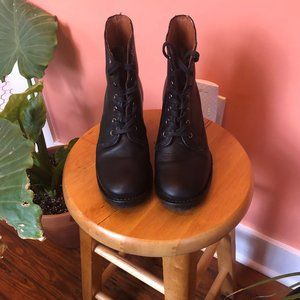FRYE SABRINA 6G LACE UP BLACK SIZE 6